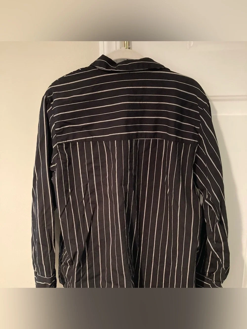 H&M Black Pinstripe Blazer Shirt Jacket - Picture 5 of 6